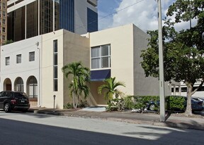 325 Almeria Ave, Coral Gables FL - immobilier d'entreprise