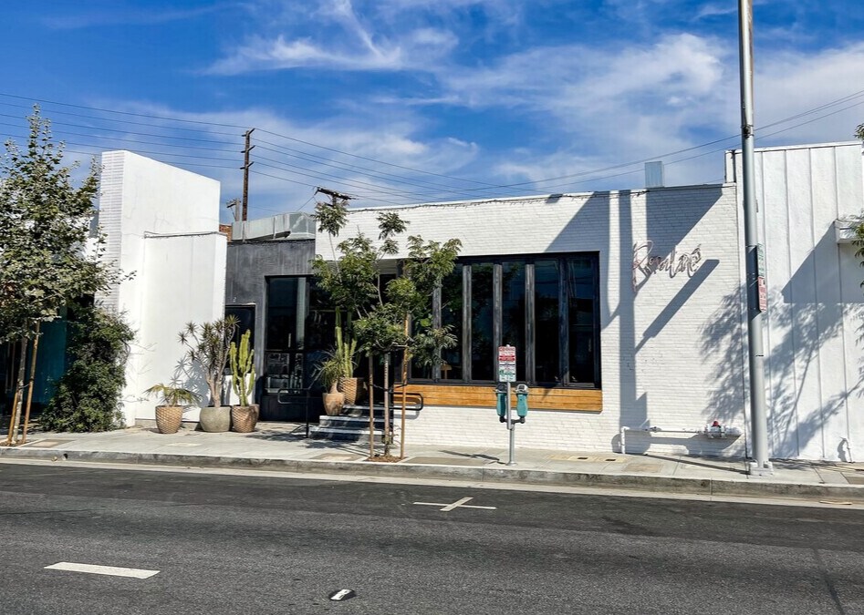 8479 Melrose Ave, West Hollywood, CA à louer Photo de l’immeuble– Image 1 sur 7