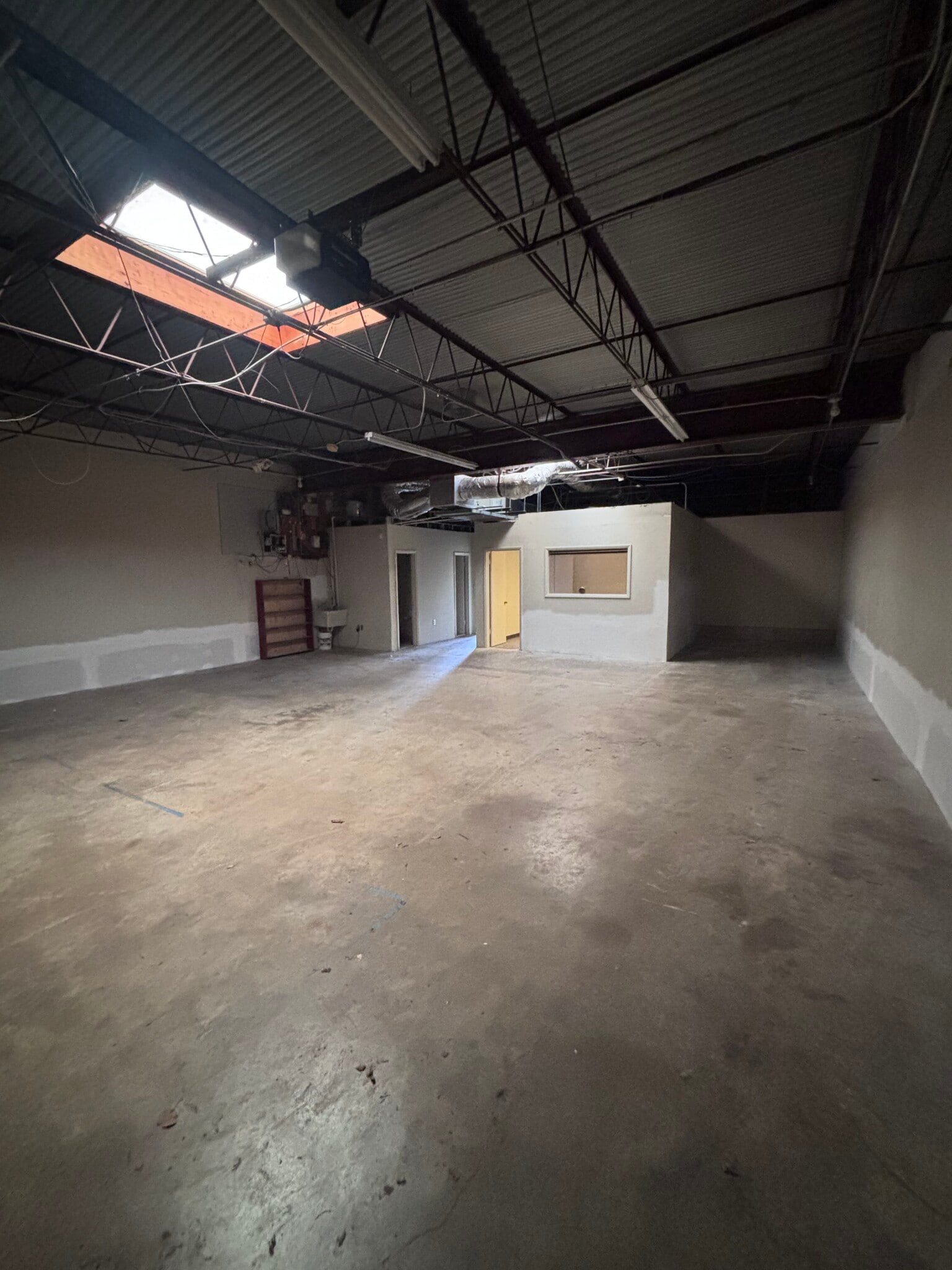 237 Oxmoor Cir, Birmingham, AL à louer Photo intérieure– Image 1 sur 5