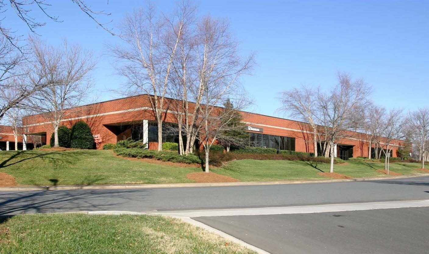 4424 Taggart Creek Rd, Charlotte, NC à louer Photo de l’immeuble– Image 1 sur 2