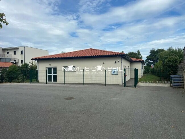 Plus de détails pour Bureau à vendre