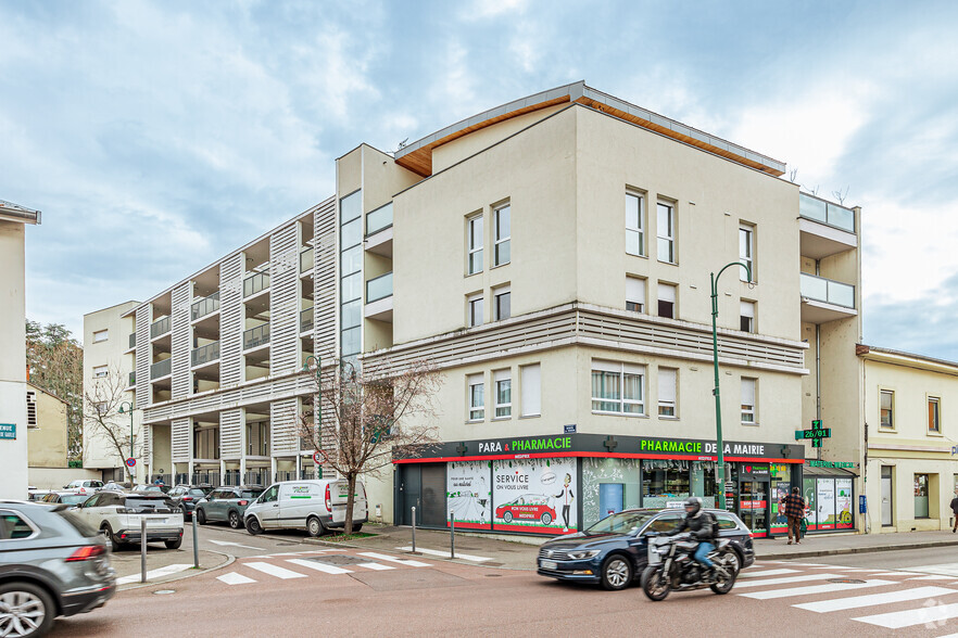 Immeuble residentiel dans Tassin-la-Demi-Lune à vendre - Photo principale – Image 1 sur 2