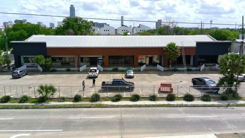 3101-3121 Fountain View Dr, Houston, TX à louer - Photo de l’immeuble – Image 2 sur 7