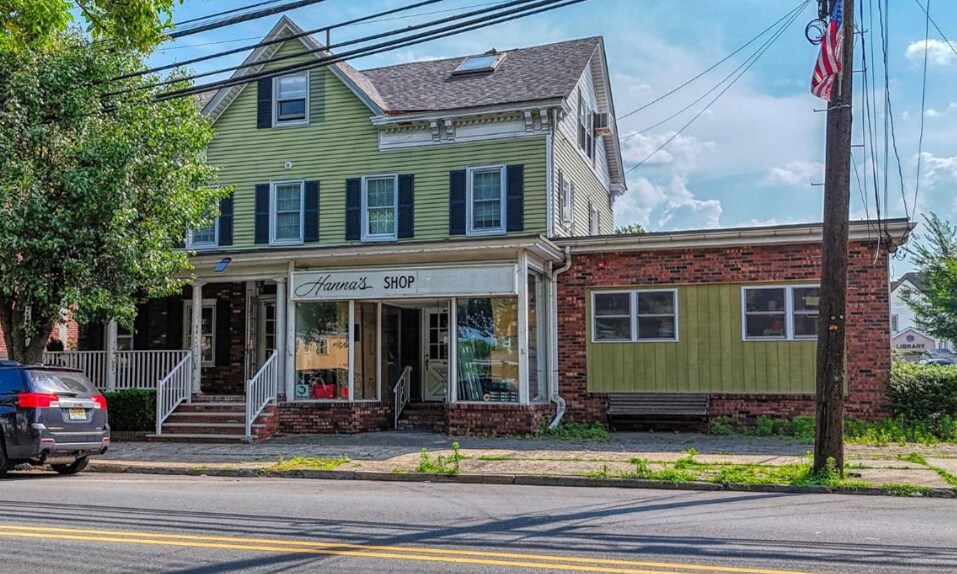 46 N Main St, Milltown, NJ à louer Photo principale– Image 1 sur 11