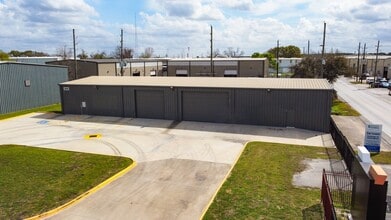 5850 Cunningham Rd, Houston, TX à louer Photo de l’immeuble– Image 2 sur 11