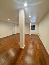1364 N McDowell Blvd, Petaluma, CA à louer Photo intérieure– Image 1 sur 3