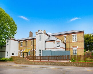 Plus de détails pour 7 Langthorne Rd, Londres - Santé à vendre