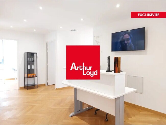 Plus de détails pour Bureau à vendre