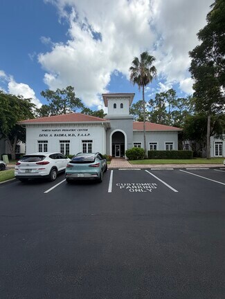 Plus de détails pour 9160 Galleria Ct, Naples, FL - Bureau à louer