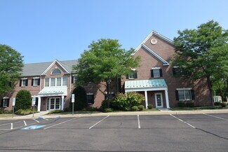 Plus de détails pour 54 Friends Ln, Newtown, PA - Bureau à vendre