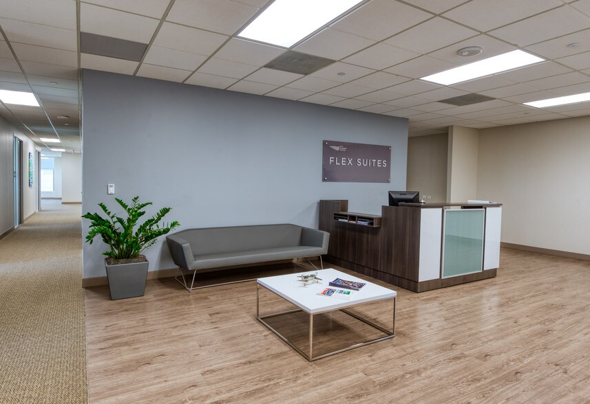 2200 S Service Rd, Dallas, TX à louer - Photo intérieure – Image 3 sur 19