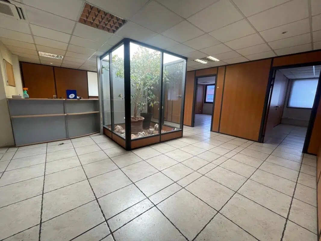 Bureau dans Cannes à louer Photo de l’immeuble– Image 1 sur 16