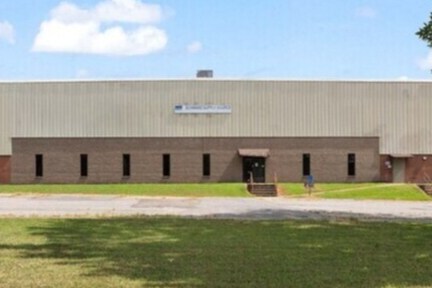 479 Swanson Dr, Dresden, TN à louer - Photo de l’immeuble – Image 2 sur 28