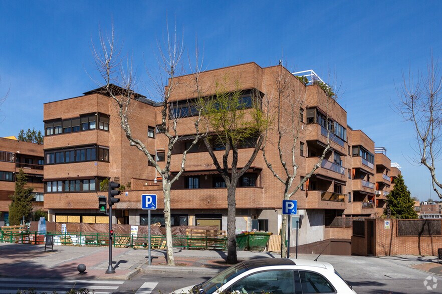 Calle París, 2, Pozuelo de Alarcón, Madrid à louer - Photo de l’immeuble – Image 2 sur 3