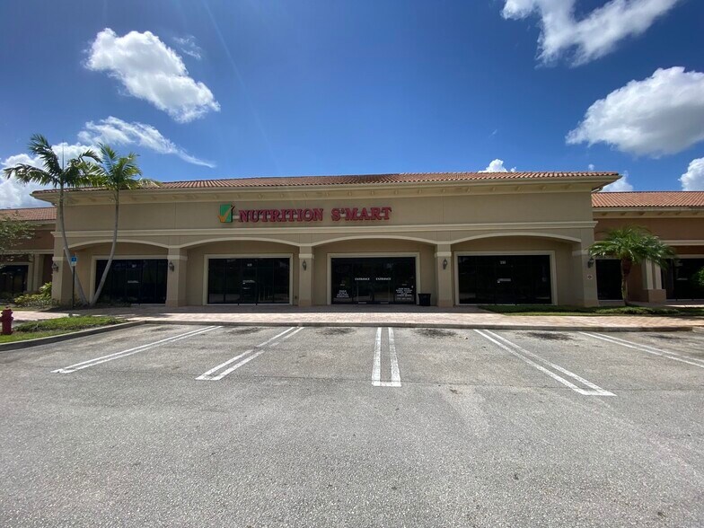 SW Port St. Lucie Blvd, Port Saint Lucie, FL à louer - Photo de l’immeuble – Image 2 sur 14