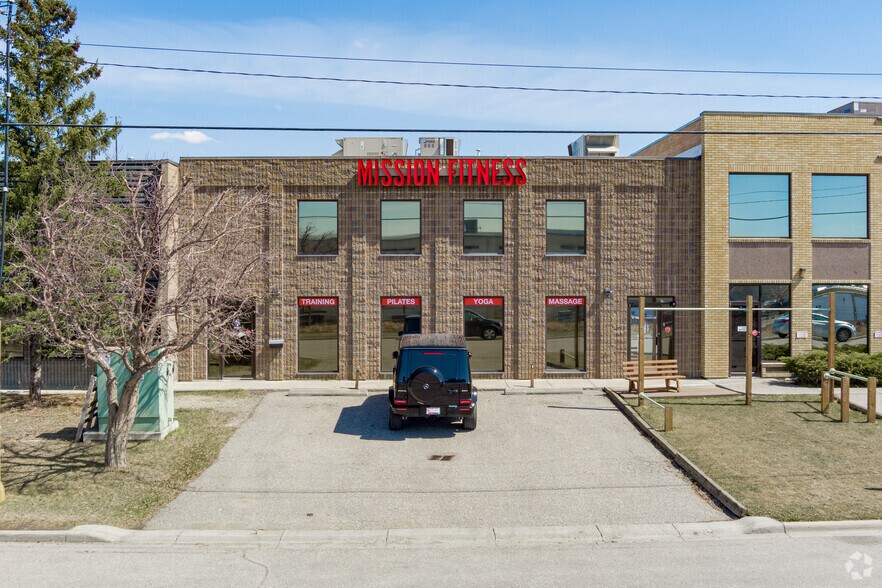 27 Skyline Cres NE, Calgary, AB à vendre - Photo principale – Image 1 sur 4