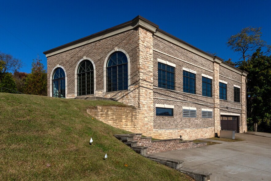 5595 Franklin Pike, Nashville, TN à louer - Photo de l’immeuble – Image 1 sur 13