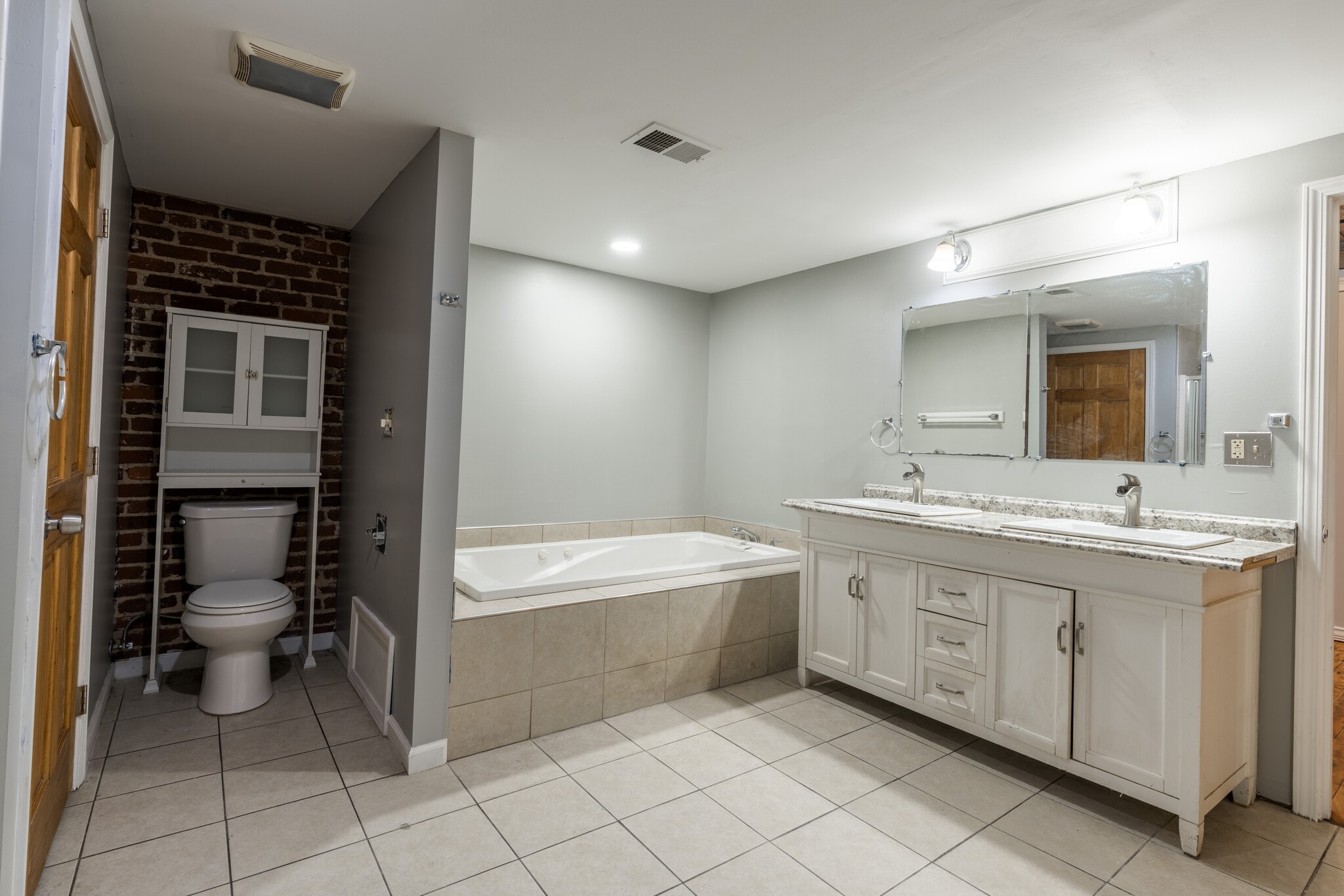 555 Whitehall St SW, Atlanta, GA à louer Photo de l’immeuble– Image 1 sur 17