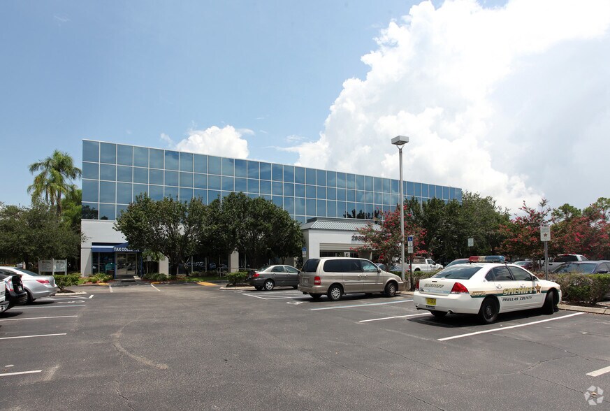 29399 US Highway 19 N, Clearwater, FL à louer - Photo de l’immeuble – Image 3 sur 51
