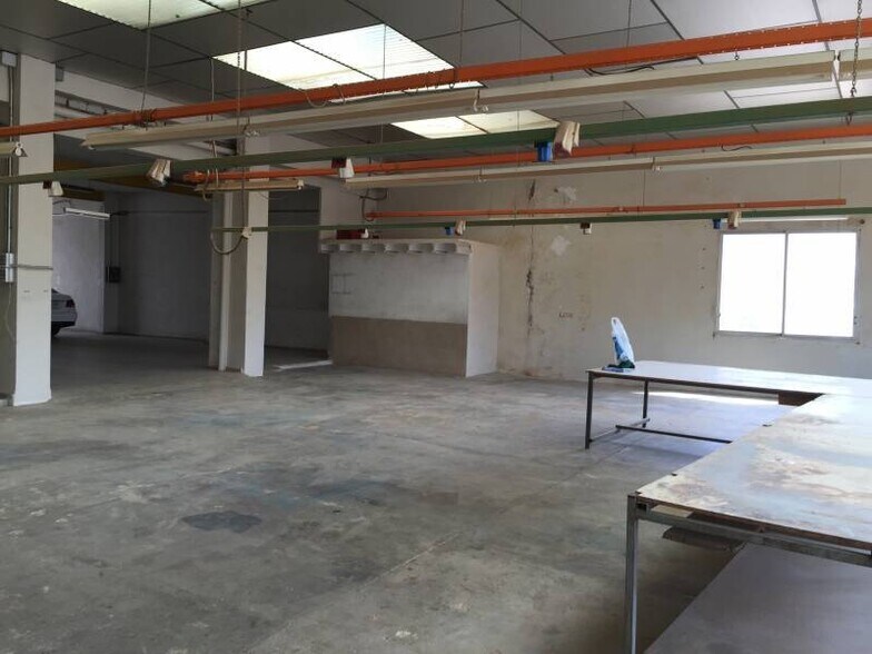 Local commercial dans Castelló de Rugat, Valencia à vendre - Photo de l’immeuble – Image 3 sur 9