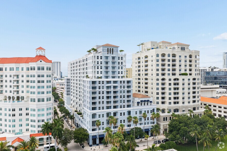 255 Evernia St, West Palm Beach, FL à louer - Photo principale – Image 1 sur 19