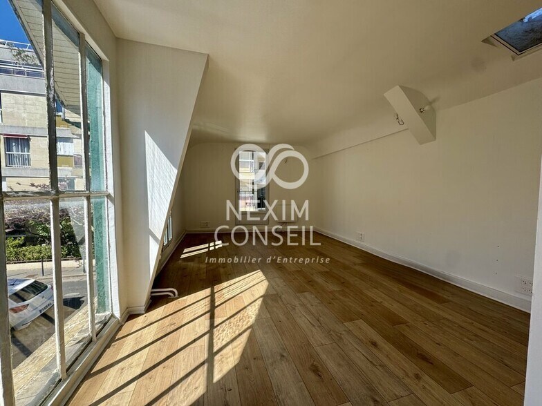 Bureau dans Asnières-sur-Seine à louer - Photo de l’immeuble – Image 2 sur 10