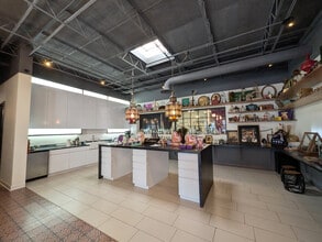 2900-2950 N Oakley Ave, Chicago, IL à louer Photo intérieure– Image 2 sur 5