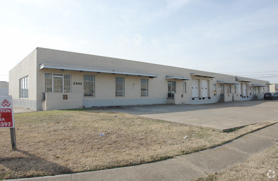 2970-2990 Congressman Ln, Dallas, TX à louer - Photo de l’immeuble – Image 3 sur 8