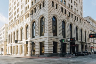 1 W 4th St, Cincinnati, OH à louer Photo de l’immeuble– Image 1 sur 6