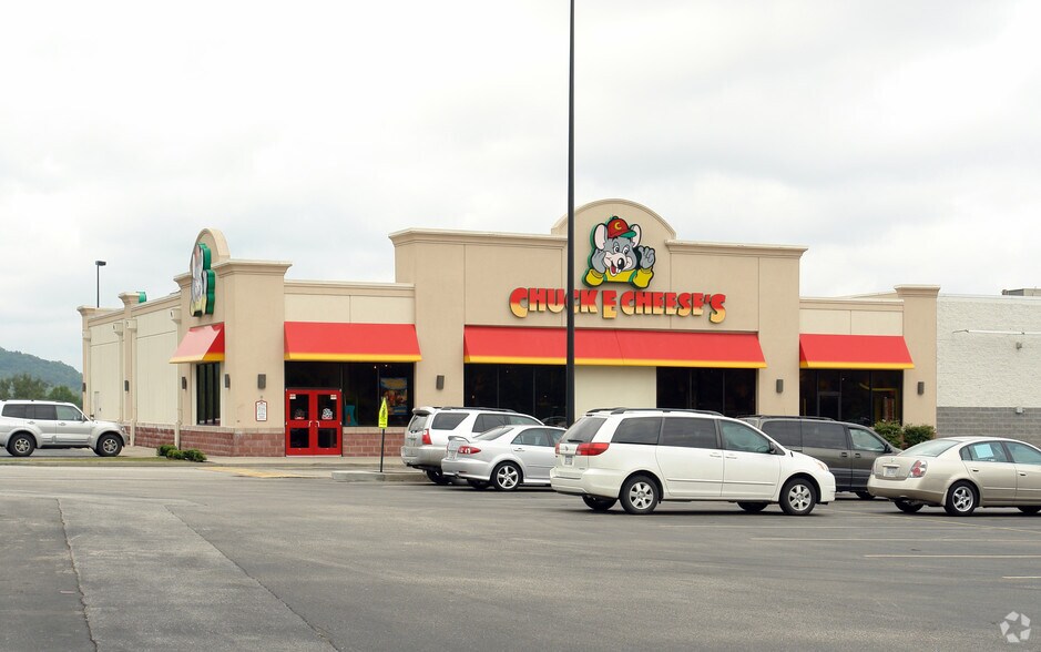 2800-2838 Mountaineer Blvd, Charleston, WV à louer - Photo de l’immeuble – Image 2 sur 7