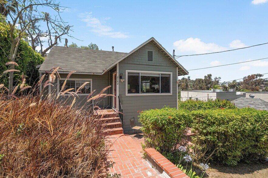 2142 Baxter St, Los Angeles, CA à vendre - Photo de l’immeuble – Image 1 sur 25