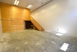 9903 209 St NW, Edmonton, AB à louer Photo intérieure– Image 2 sur 3