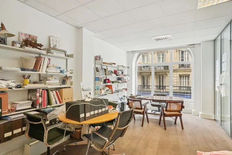 Bureau dans Paris à louer - Photo de l’immeuble – Image 2 sur 8