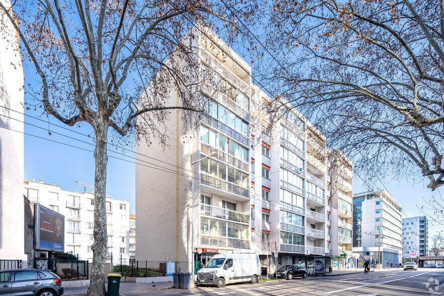 96 Avenue Félix Faure, Lyon à vendre - Photo de l’immeuble – Image 2 sur 4