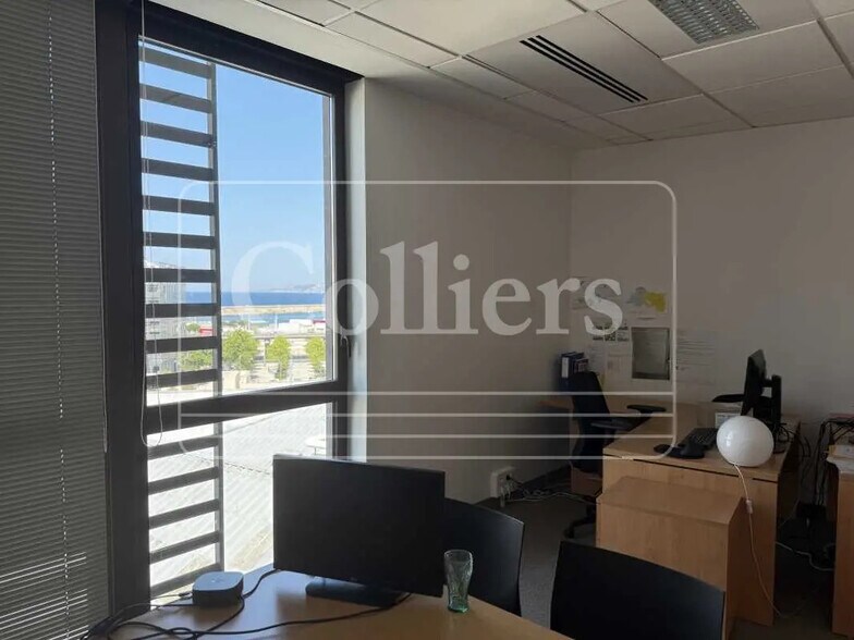 67 Rue Du Chevalier Paul, Marseille à louer - Photo intérieure – Image 3 sur 9