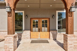 3875 E Waterloo Rd, Edmond, OK à louer Photo de l’immeuble– Image 2 sur 71
