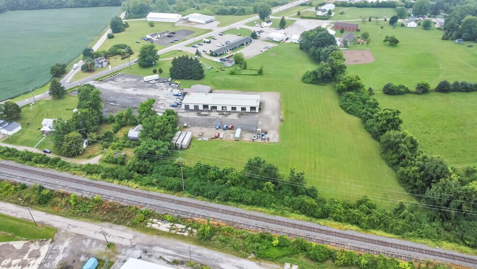 544 W High St, Edison, OH à vendre - Photo de l’immeuble – Image 1 sur 50