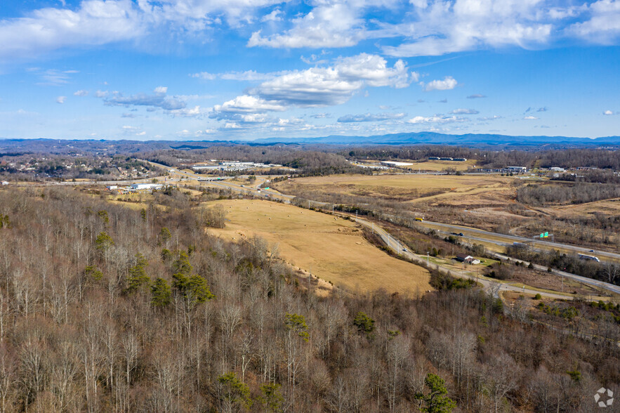1000 Patriot Way, Kingsport, TN à louer - Photo de l’immeuble – Image 1 sur 30