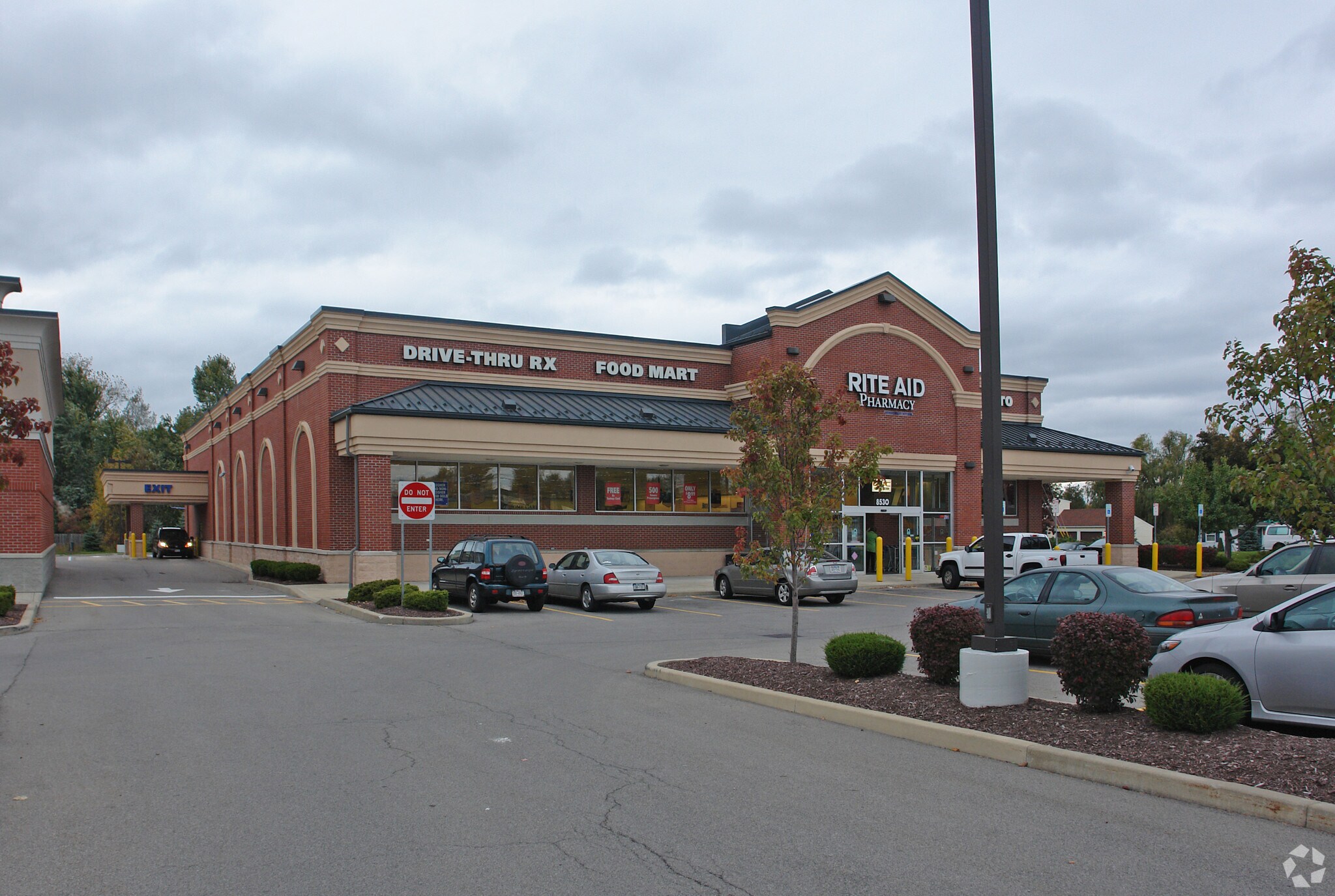 8530 Transit Rd, Amherst, NY à louer Photo principale– Image 1 sur 11