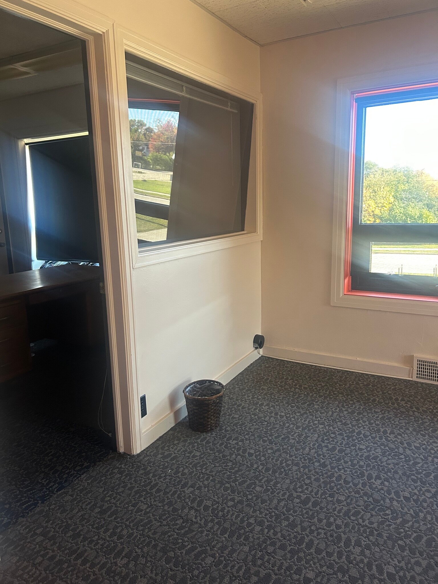 8035 N Port Washington Rd, Milwaukee, WI à louer Photo intérieure– Image 1 sur 12