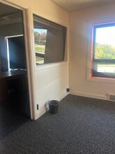 8035 N Port Washington Rd, Milwaukee, WI à louer Photo intérieure– Image 1 sur 12