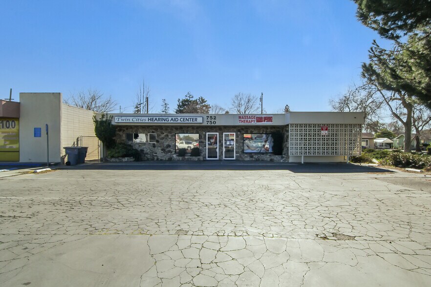 750 Colusa Ave, Yuba City, CA à vendre - Photo de l’immeuble – Image 2 sur 8