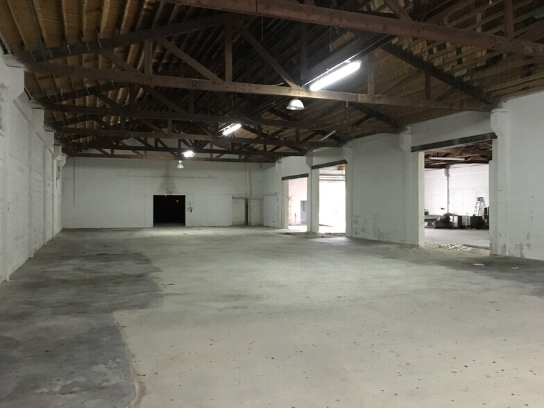 123 NW 51st St, Miami, FL à louer - Photo intérieure – Image 3 sur 8
