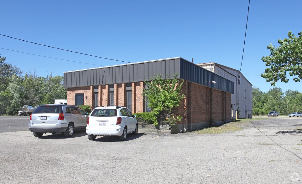 8555 N Gilmore Rd, Fairfield, OH à vendre - Photo de l’immeuble – Image 2 sur 11