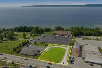 Plus de détails pour 1110 Charlevoix Ave, Petoskey, MI - Terrain à vendre