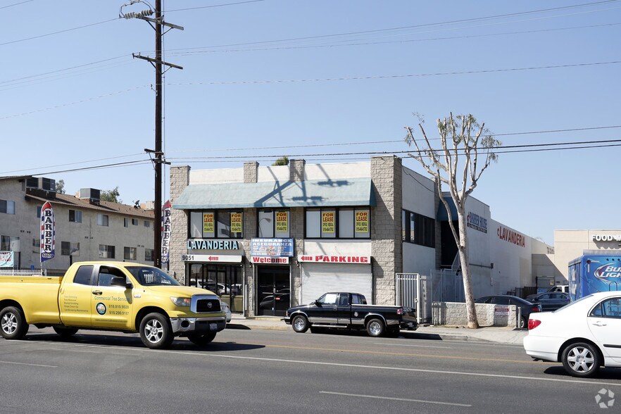 9051-9053 Van Nuys Blvd, Panorama City, CA à louer - Photo de l’immeuble – Image 3 sur 11