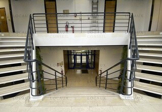 Bureau dans Éragny à louer Photo intérieure– Image 2 sur 11