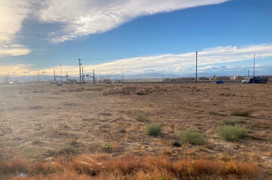 12151 104th Avenue, Commerce City, CO à vendre - Photo de l’immeuble – Image 3 sur 4