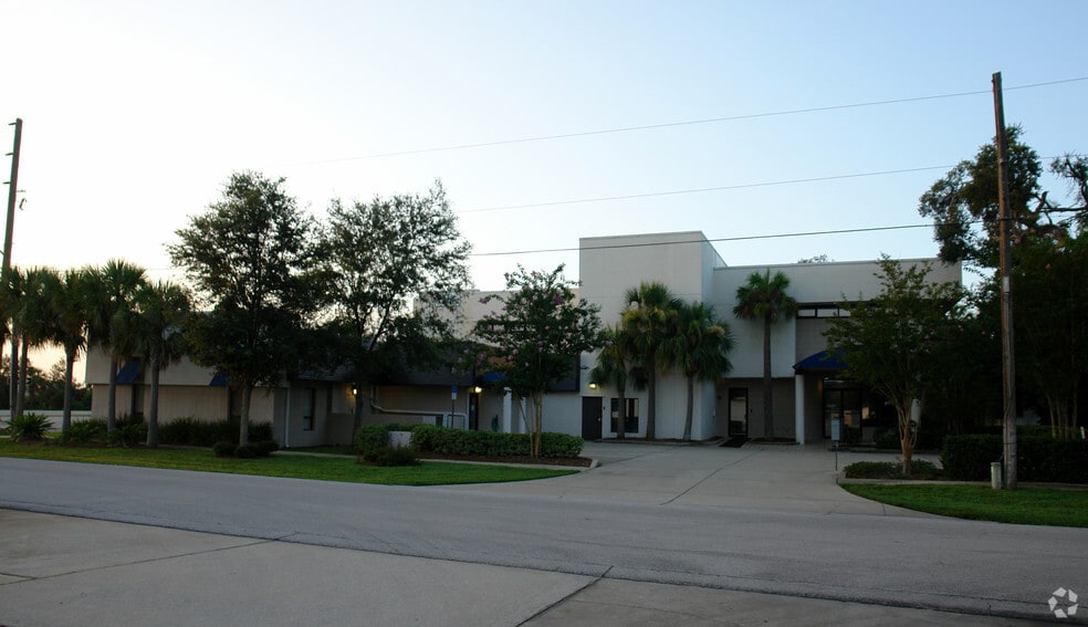 2650 N Dixie Fwy, New Smyrna Beach, FL à vendre - Photo de l’immeuble – Image 2 sur 30