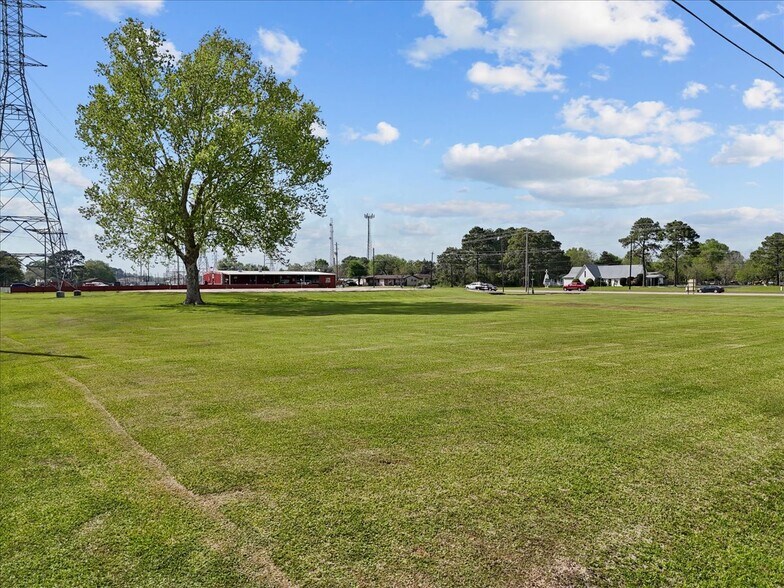 0 FM 1764, Santa Fe, TX à vendre - Photo de l’immeuble – Image 2 sur 16